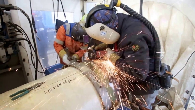 V&SH HDD CO2 leiding onder het Scheur