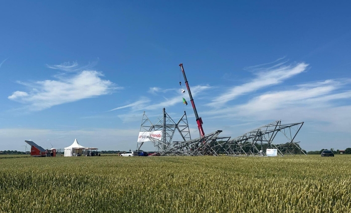 Dag van de Bouw - Mast in opbouw Drimmelen