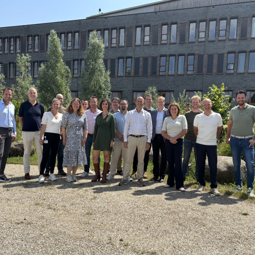 Foto groep ondertekening bouwteam Deventer Ziekenhuis
