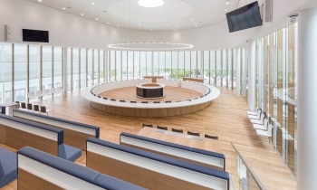 Gemeentehuis Westland - Raadzaal .jpg