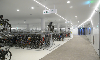 Fietsenstalling Beursplein Amsterdam0029.jpg