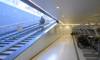 Fietsenstalling Beursplein Amsterdam0030.jpg