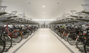 Fietsenstalling Beursplein Amsterdam0040.jpg