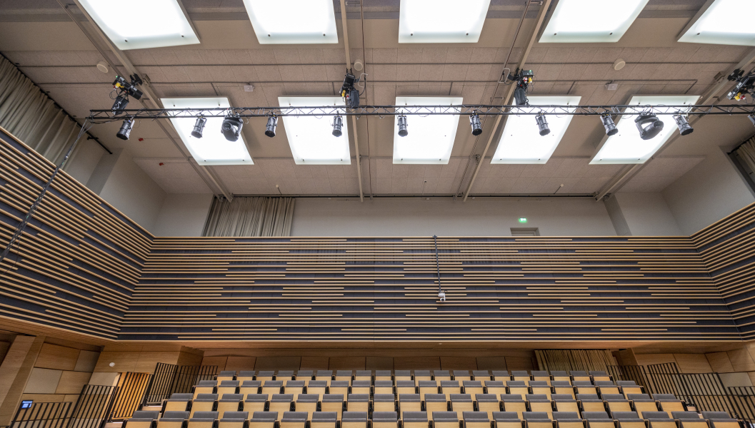 Den Haag - Amare 2057.jpg