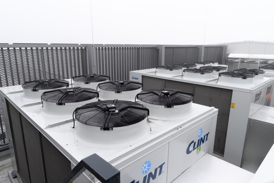 4710 Schiphol Experditors.jpg