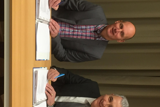 WILDLANDS ondertekening onderhoudscontract.JPG