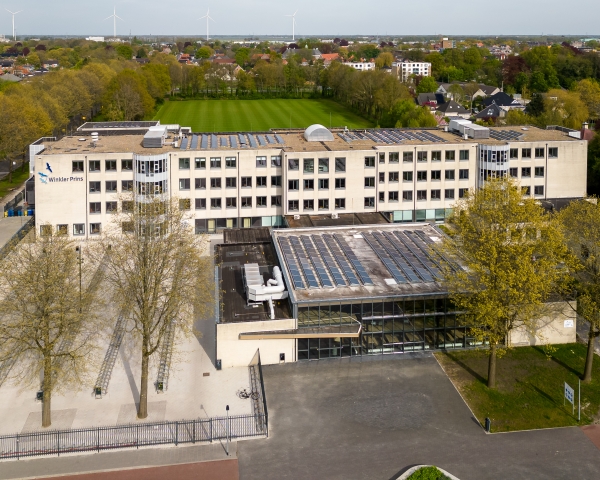 Buitenzijde Winkler Prins Veendam