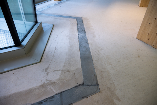 Kabelgoten in de vloer in The Cubehouse