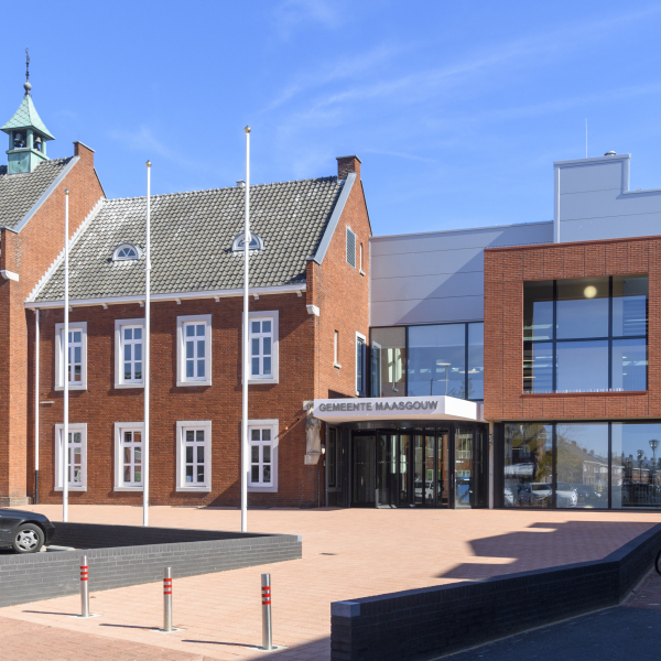 Maasbracht - Gemeentehuis Maasgouw0394.jpg