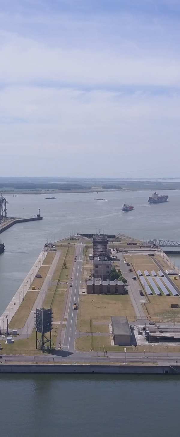 Elia Antwerpen overzicht Drone 3.jpg