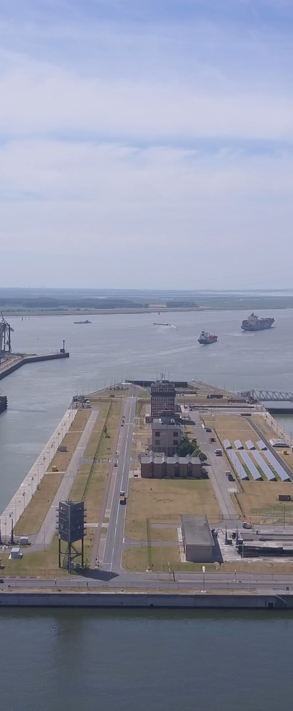 Elia Antwerpen overzicht Drone 3.jpg