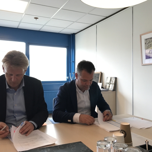 WKC ondertekening.jpg