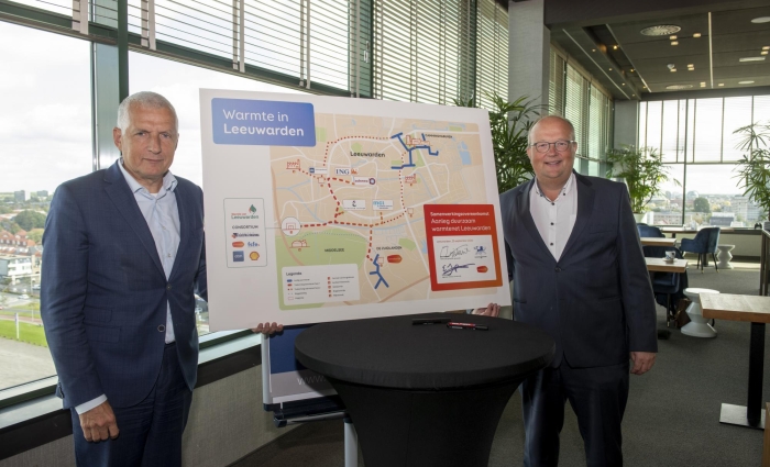 Foto ondertekening Leeuwarden.jpg