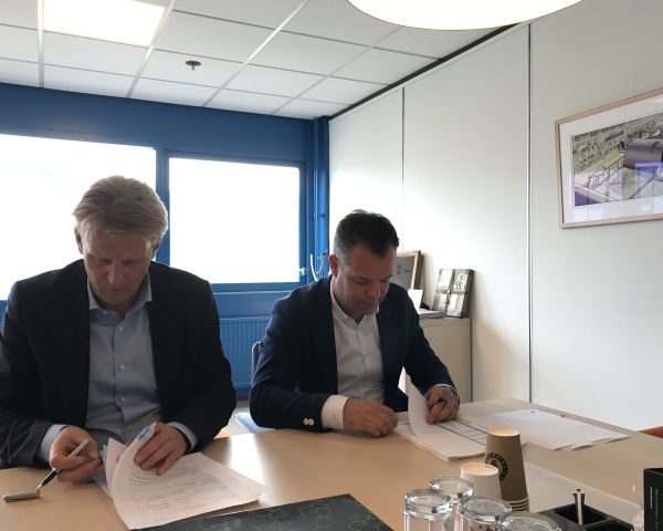 WKC ondertekening.jpg